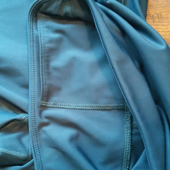 Banana Republic Teal 7/8 Leggings - Medium - Picture 4 of 6